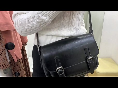 ❤️ Фитинг бөлмөсүндө жаш канчык FeralBerryди дилдо менен коомдук мастурбациялоо ️❌ Русский порно боюнча порно ky.redpornpictures.ru ❤